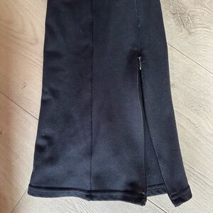 ALO Yoga Midnight Black Leggings with Zipper Detail